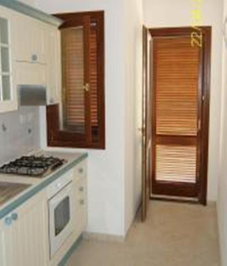 Appartamento Azzurro Con Balcone E Panorama Sul Paese 圣特雷莎加卢拉 外观 照片