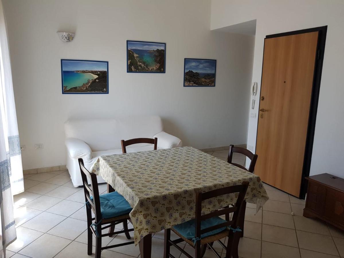 Appartamento Azzurro Con Balcone E Panorama Sul Paese 圣特雷莎加卢拉 外观 照片